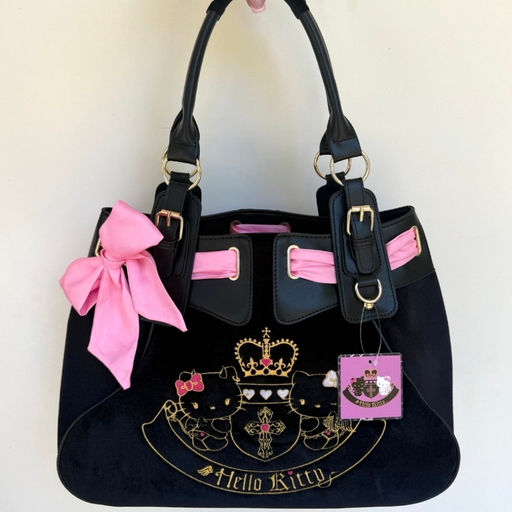 Hello Kitty Daydreamer Velour Bag Viral HTF ๐ - Picture 4 of 7